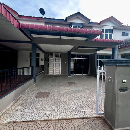Dh Homestay Sungai Petani Exterior foto